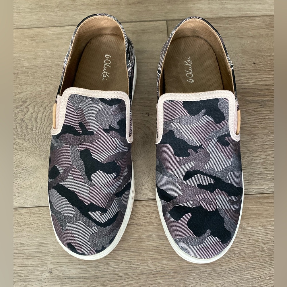 Olukai pink black Camo Slip-On Sneakers collapsible heel